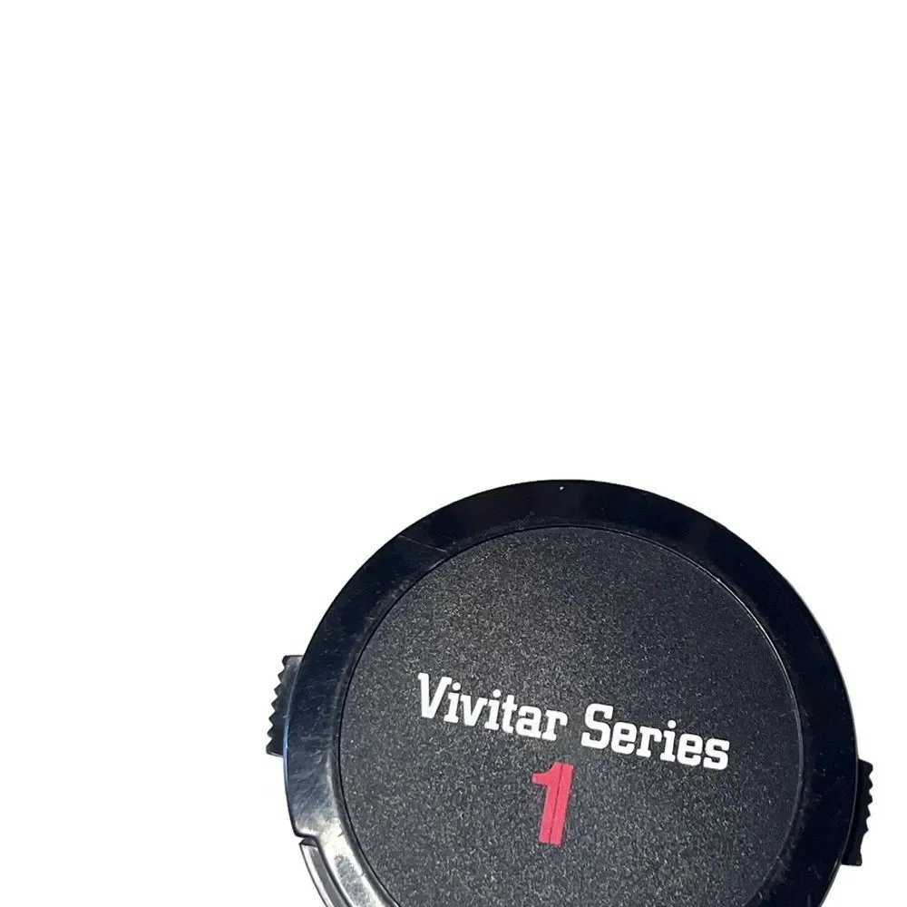 Vivitar SLR Lens 70-210MM 1:3.5 Macro Focusing Zoom for film cameras plus bag